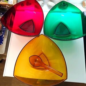 Vintage Tupperware Sheerly Elegant Bowl Set of 3 17 Cups red gold green  + spoon